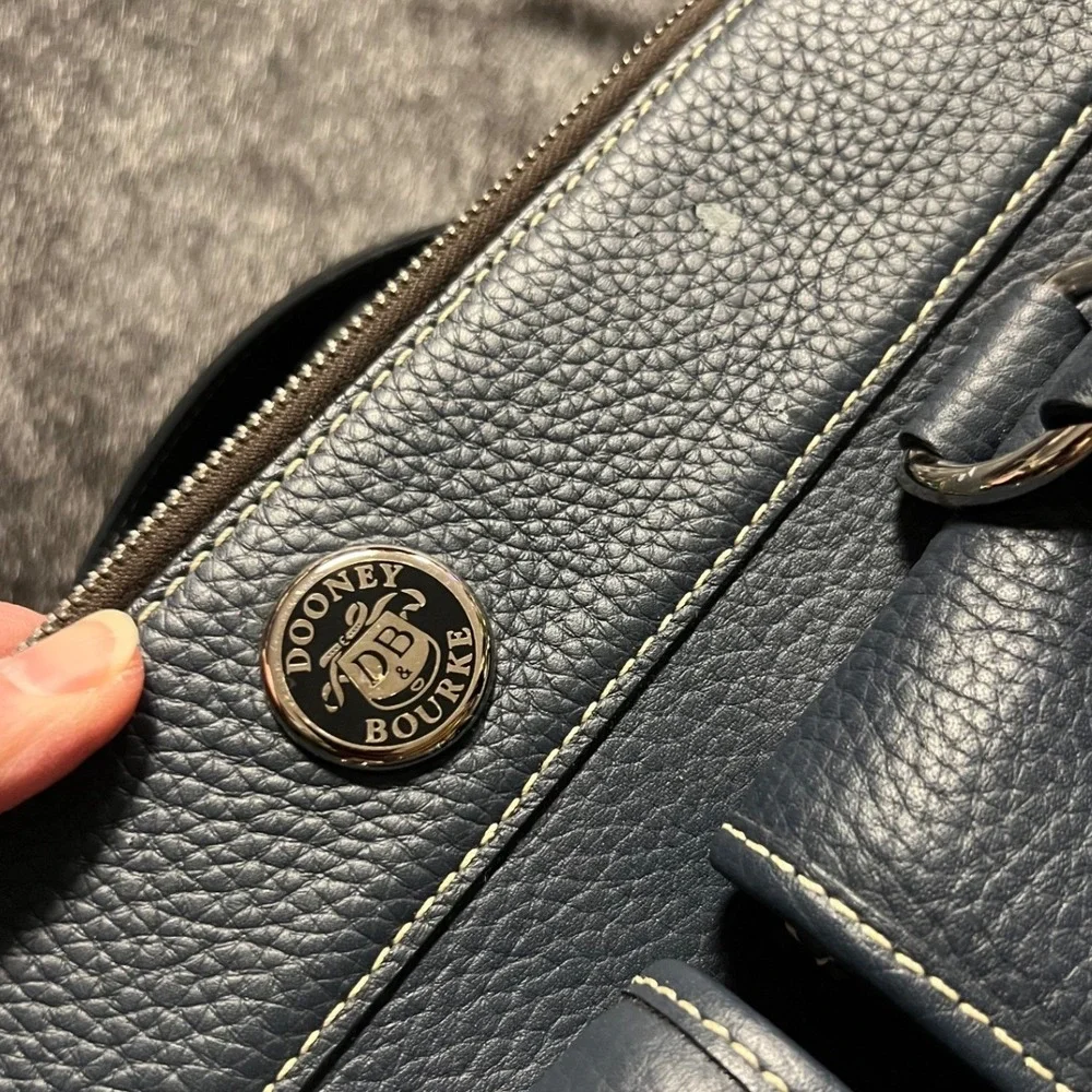 Dooney & Bourke Navy Blue‎ Pebbled Leather Satchel Crossbody Bag Contrast Stitch